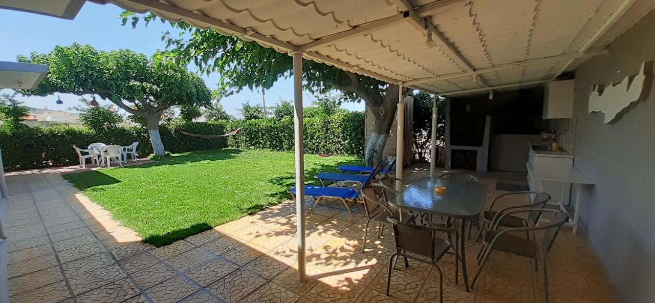 Petrakis Afrathias Garden House Villa Kalamaki  Eksteriør billede